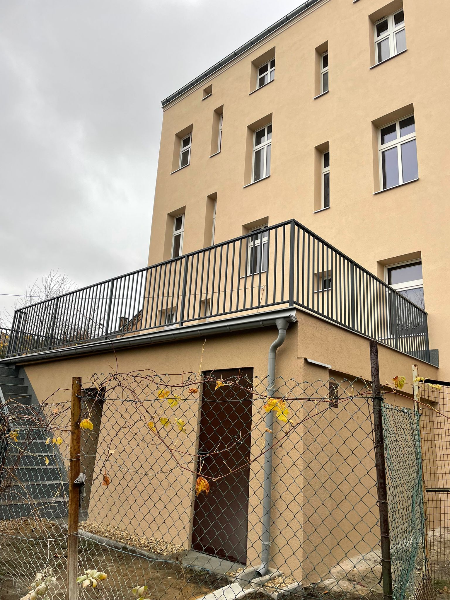 Balustrady tarasowe w kamienicy