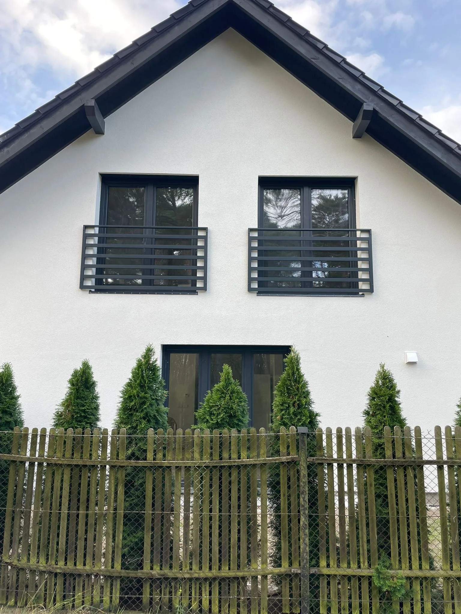 Balustrady okienne portfenetr podwójne poziome antracyt - realizacja woj. lubuskie | Stalowy Bechta