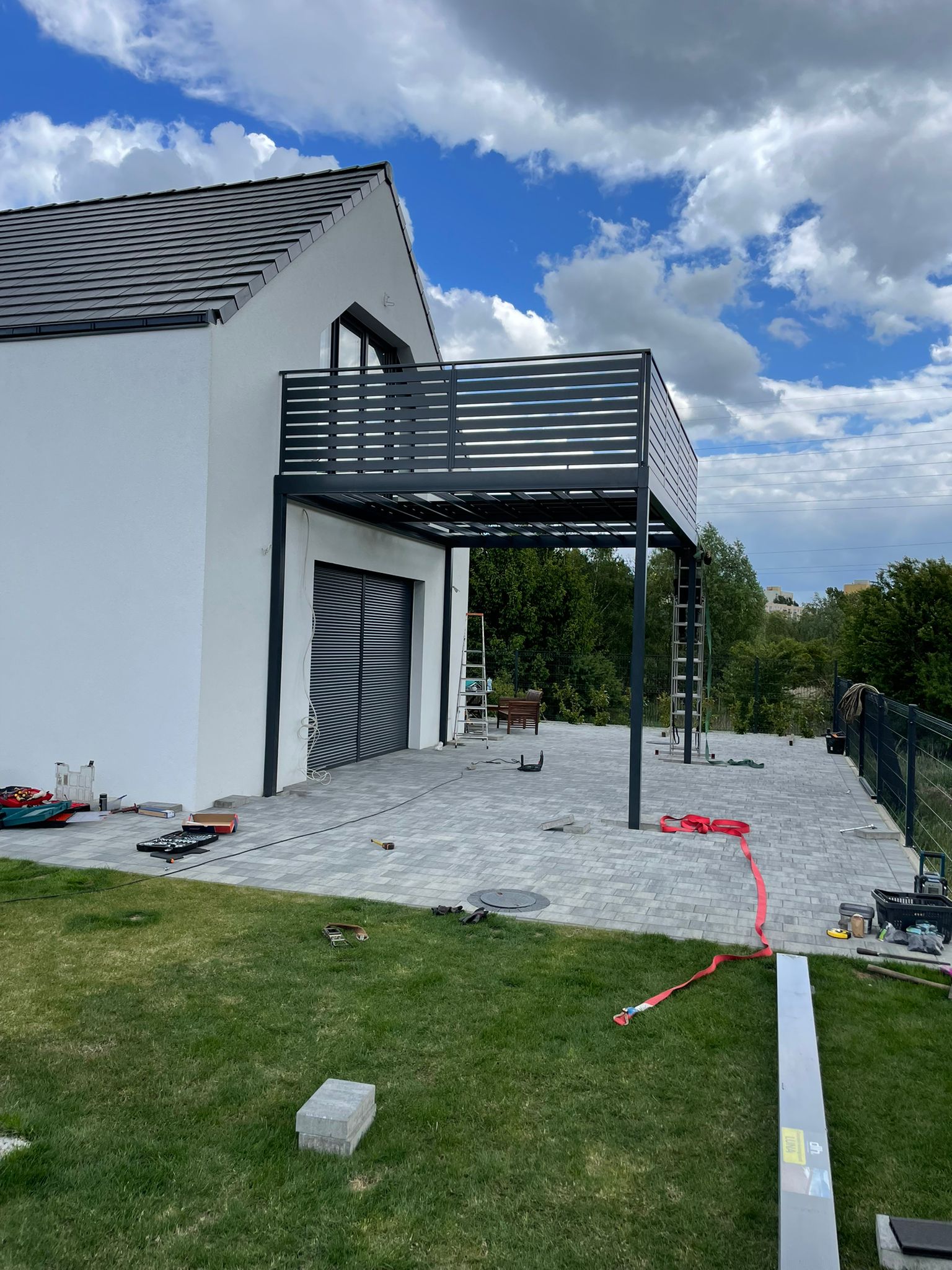 Trendy 2024: Minimalizm i technologia