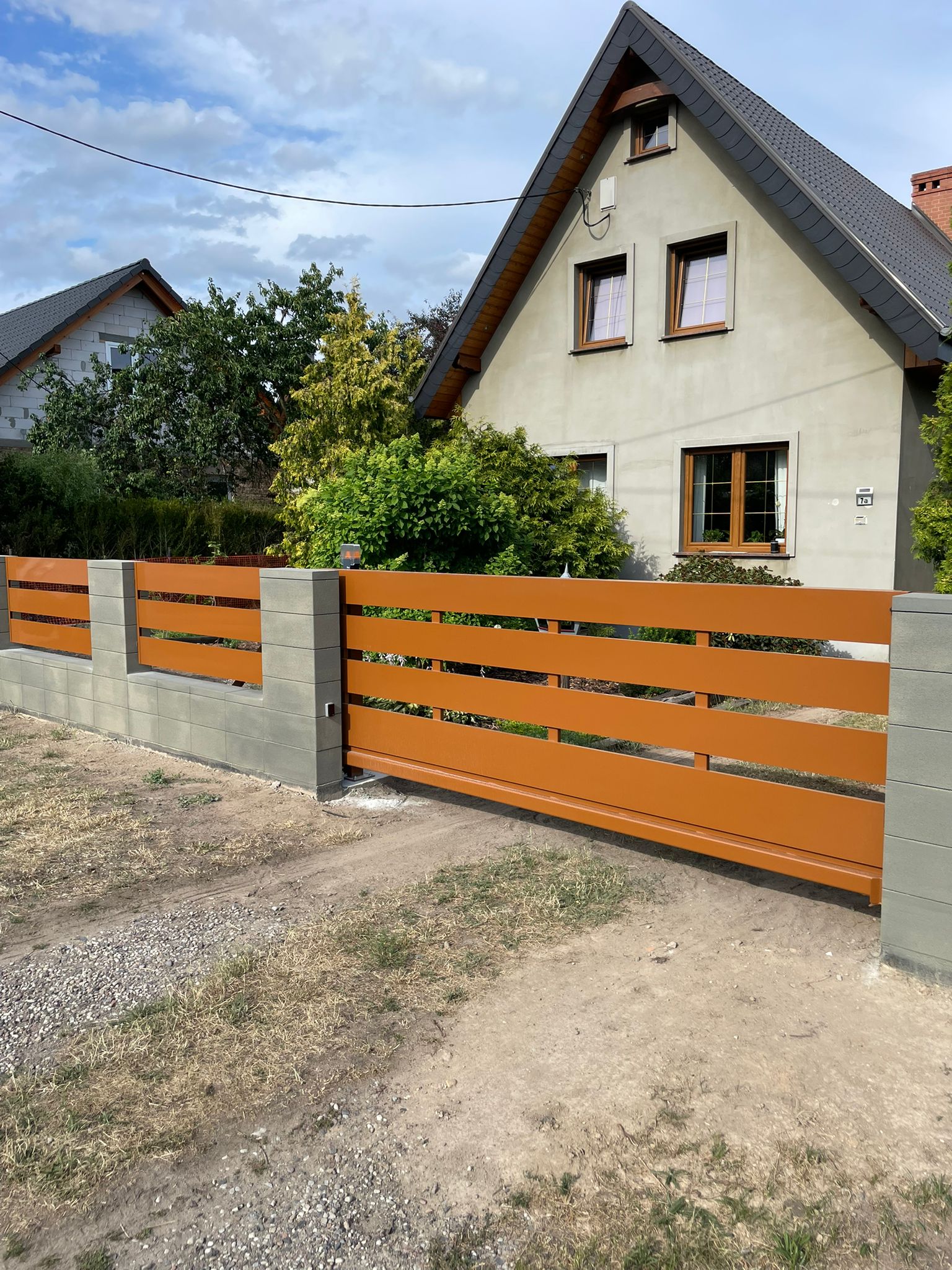 Brama dwuskrzydłowa lamelowa