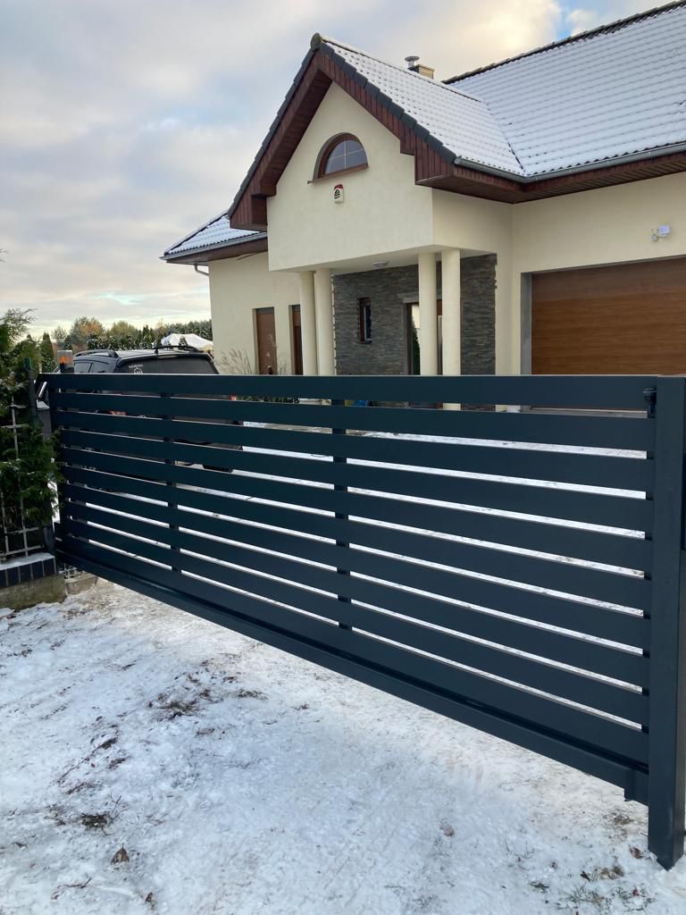 Ogrodzenie z przesłonami