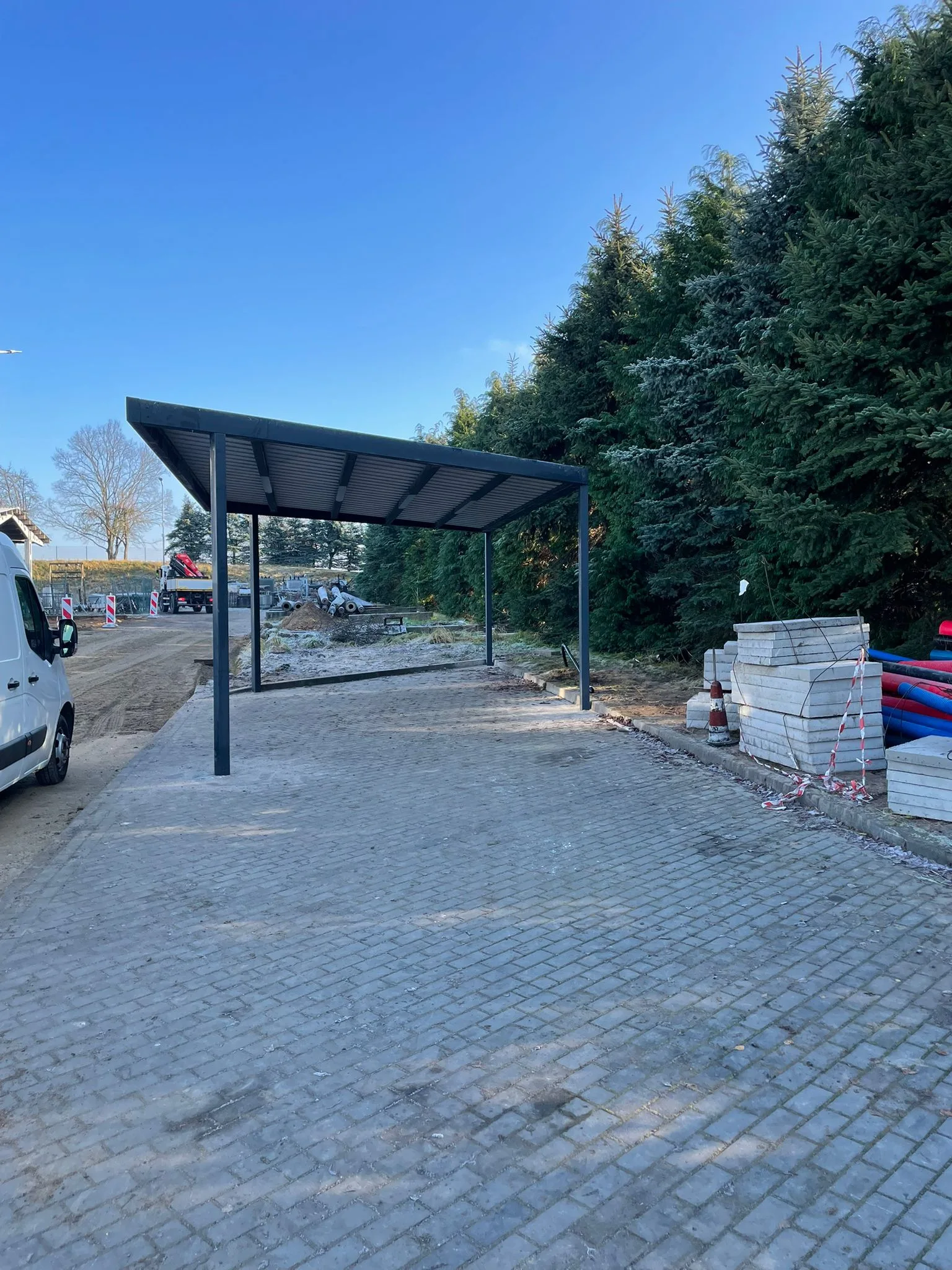 Carport jednostanowiskowy stalowy czarny - realizacja woj. lubuskie | Stalowy Bechta